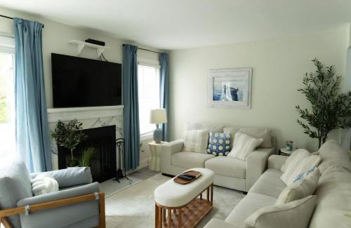 Diamond Beach Casa | 114 Austin Ave, Unit 11