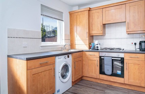 Liberton Casa | 115 Gracemount Drive · Luxury 3-Bed Townhouse | Free Parking | Central