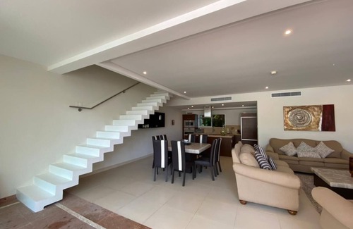 Puerto Vallarta Condominio | Hermosa Villa a tan solo unos pasos del mar y la playa.