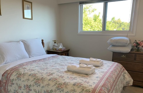 Saanich Casa | #116 Darwin Ave - 3 Bedroom Comfy House