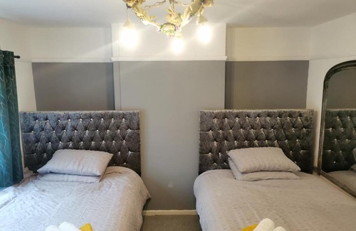 Dover Casa | 116 Maison Dieu Road Room A in Dover