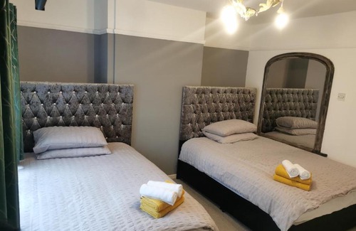 Dover Casa | 116 Maison Dieu Road Room A in Dover