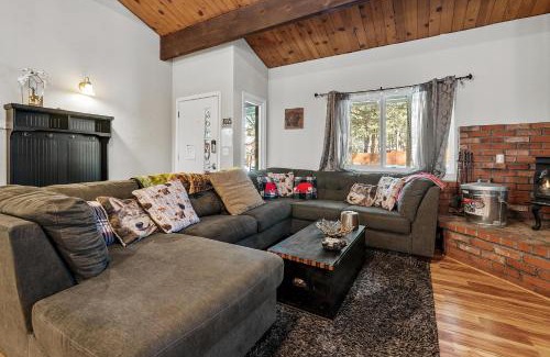 Summit Estates Casa | 116 - Summit Bearadise - Meredith Lodging