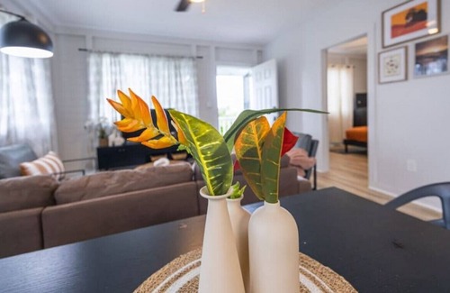 Hilo Casa | 117 Wainaku St, Hilo, Unit C