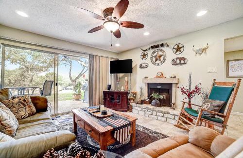 Canyon Lake Apartamento | 1185 Parkview Dr Unit 22