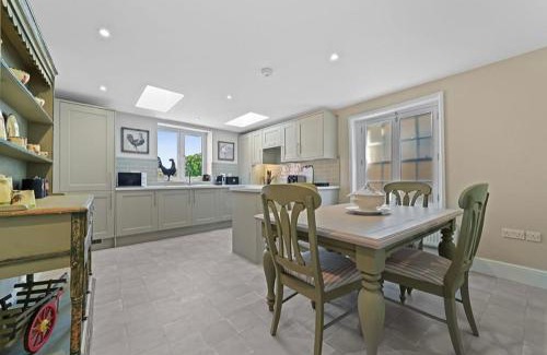 Bury St Edmunds Apartamento | 119 Northgate st - Stylish one bedroom apartment set within walking distance to town, spacious living space & Wifi throughout
