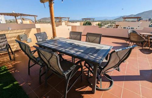 Cerritos Apartamento | 11C-Brand New Top Floor 2BR, 2BD w/Amazing Views