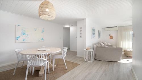 Terrigal Casa | 12 At Terrigal Ocean Views, Wifi Accom Holidays