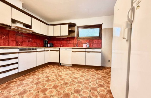 Torslanda Apartamento | 12 Beds For Workers - Volvo - Parking lot - All-inclusive