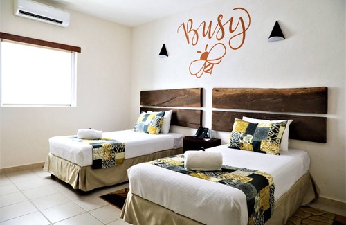 Centro de Playa del Carmen Hotel | 12 Bees Hotel
