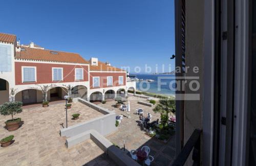 Palau Villa | 12 CENTRO - Trilocale vista mare sul Faro di Porto Faro
