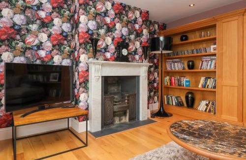 Beverley Casa | 12 Cross Street
