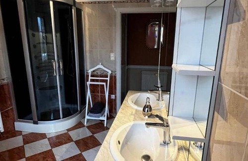 Aire-sur-la-Lys Cama Y Desayuno | 12 m² Bed & Breakfast ∙ 2 huéspedes