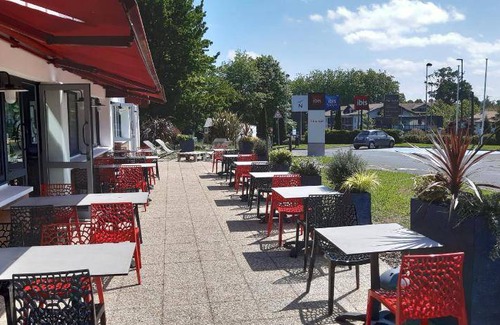 Anglet Hotel | 12 m² Hotel ∙ 10 huéspedes