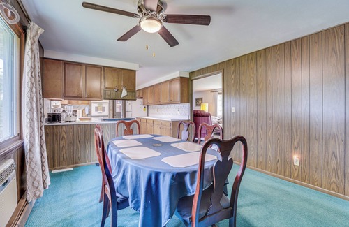 New Lisbon Casa | 12 Mi to Castle Rock Lake: Serene New Lisbon Home!
