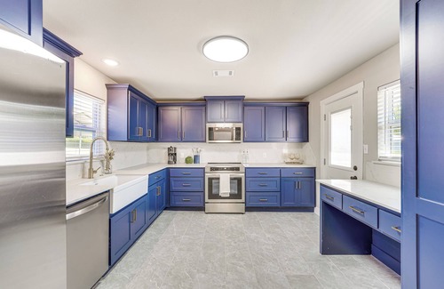 Bentonville - Fayetteville Casa | 12 Mi to Dtwn Fayetteville: Home w/ Fire Pit!