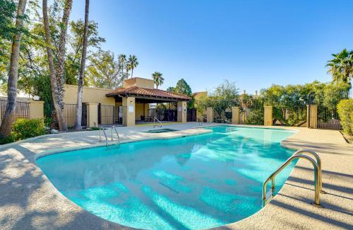 Gatewood Pointe Townhomes Casa | 12 Mi to Dtwn Tucson Tranquil Townhome with Office