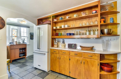 Gladstone Casa | 12 Mi to Portland: Home w/ Clackamas River Views