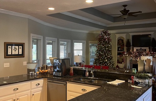Bath Casa | 12 Minutes - Augusta National Golf Club, brick home located in North Augusta, SC