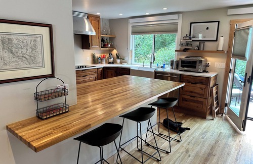 Moose Wilson Road Casa | 12 minutes to Grand Teton National Park. Pet Friendly.