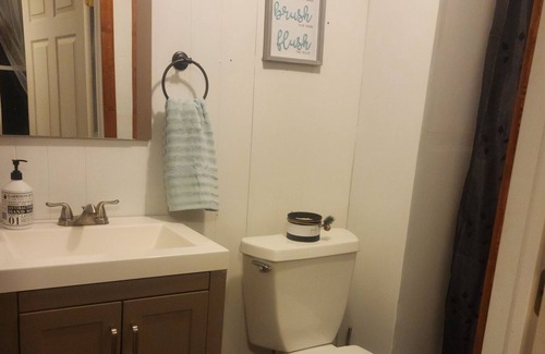 Port Matilda Casa | 12 minutes to PSU - Entire 3 bedroom home on a quiet street