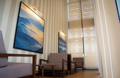 Sungai Penchala Apartamento | 12 Mossaz skypool 5mins to 1U and Ikea atEmpire City by Light House