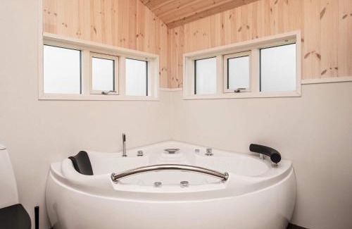 Torup Strand Casa | 12 person holiday home in Fjerritslev