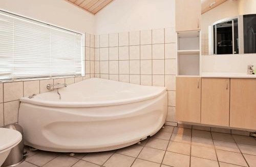 Lyngsbæk Strand Casa | 12 person holiday home in Ebeltoft-By Traum