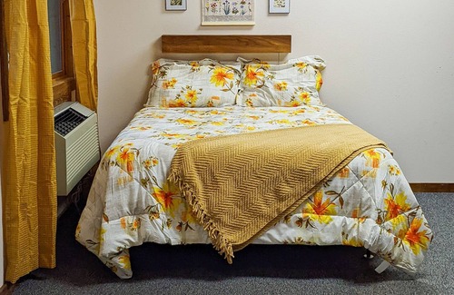 Buckingham Cabina | 12 Room Autumn House Nature Lodge