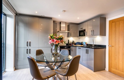 York Apartamento | 12 St. John's Mews - a couples retreat that sleeps 4 guests in 2 bedrooms