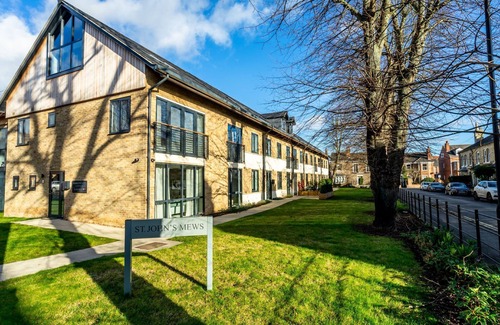 York Apartamento | 12 St. John's Mews - a couples retreat that sleeps 4 guests in 2 bedrooms