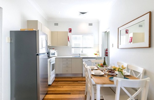 Shoal Bay Casa | 12 Tomaree Road - 200 mtrs to Shoal Bay Beach
