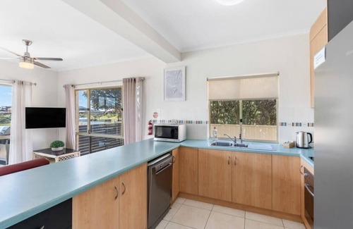Nangkita Casa | 12 Wentworth Pde Hindmarsh Island - Wi-Fi Included