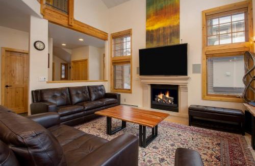 Winter Park Casa | 12 Yukon Lane Townhome