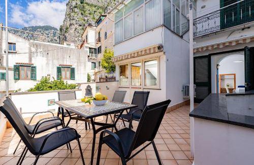 Amalfi Apartamento | 120 m² Apartamento ∙ 3 habitaciones ∙ 6 huéspedes