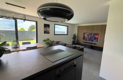 Chambery Casa | 120 m2 family home with garden and swimming pool