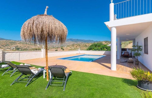 Tolox Casa | 120 m² Casa ∙ 3 habitaciones ∙ 6 huéspedes