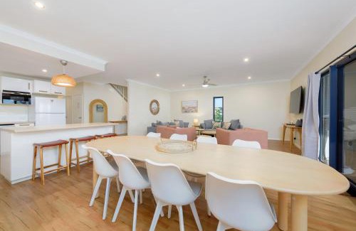 Exmouth Casa | 120 Madaffari Drive
