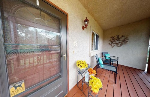 Monument Casa | 120 Winding Meadow by Vacation Rentals for You