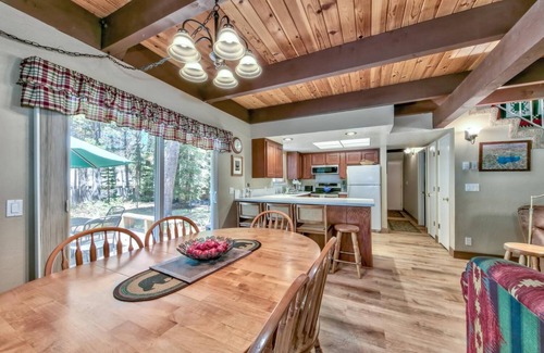 Tahoe Paradise Chalet De Esquí | 1207S -come play in the mountains, discounted rates for mid week.