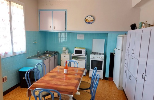 Latour-Bas-Elne Apartamento | 120m2 wifi 2bed 6pers large garden 2km sea parking ok pets holiday voucher ground floor