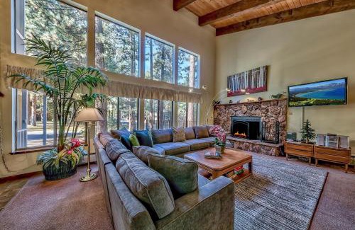 Lower Kingsbury Casa | 121M The Meadow Drive