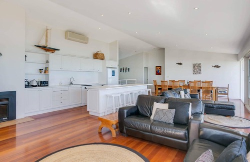 Middleton Casa | 124 Surfers Parade, Middleton