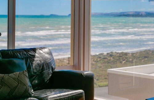 Middleton Casa | 124 Surfers Parade, Middleton