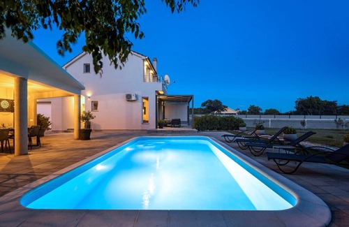 Drnis Villa | 127 m² Villa ∙ 3 habitaciones ∙ 6 huéspedes
