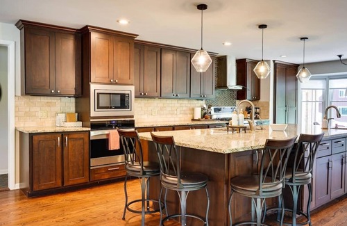 Ravenna Casa | 12p Hot tub, Rock Climb Wall, Pickleball, B-ball