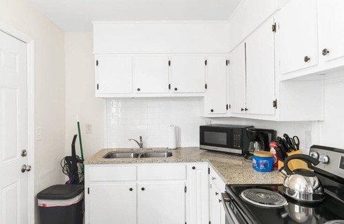 Norwood Casa | 12th Ave The Bricks - Unit 5