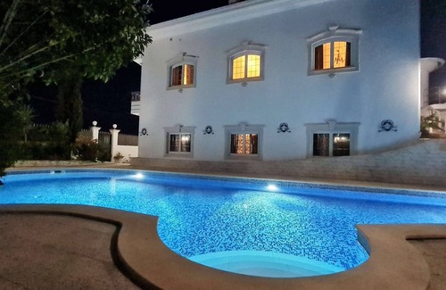 Arnal Casa | 13 Bedrooms Villa☆☆☆☆☆(25-45 Guests)