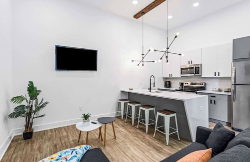 Delair Apartamento | 13 Luxury FREE Private Parking - 1st flr