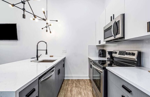 Delair Apartamento | 13 Luxury FREE Private Parking - 1st flr